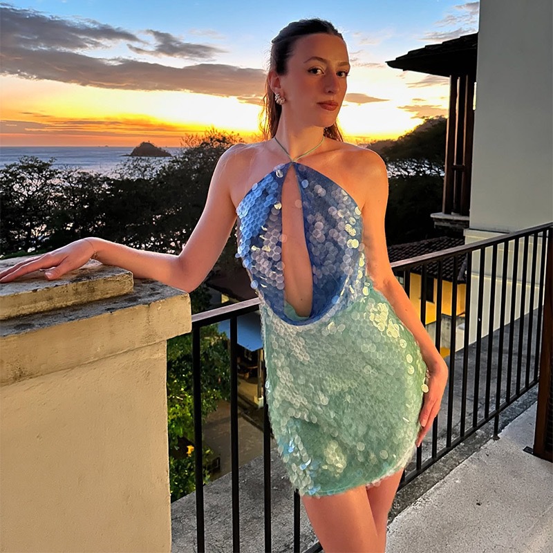 ONE TO WAN Vrouwen Y2K Paillet - Y2K Backless Halter Mini Dress recensie en prijs