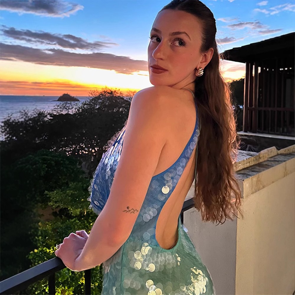 ONE TO WAN Vrouwen Y2K Paillet - Y2K Backless Halter Mini Dress recensie en prijs